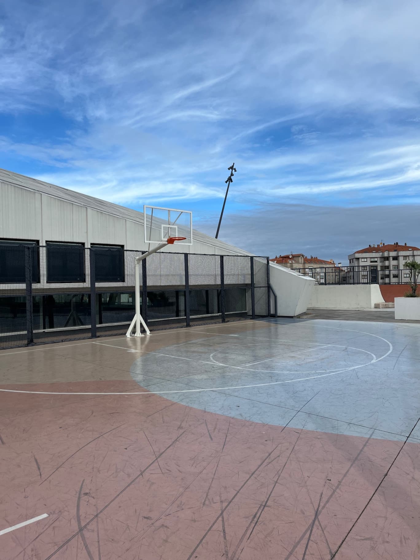 Foto principal de Cancha Vialia - Cancha de baloncesto en Vía Norte, Vigo