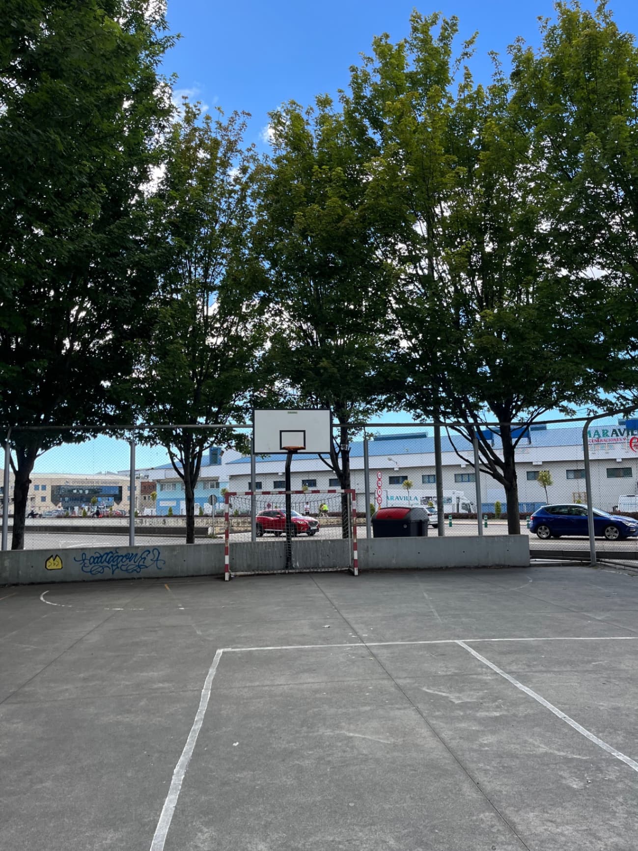 Foto principal de Cancha Berbés - Cancha de baloncesto en Rúa de San Francisco, Vigo