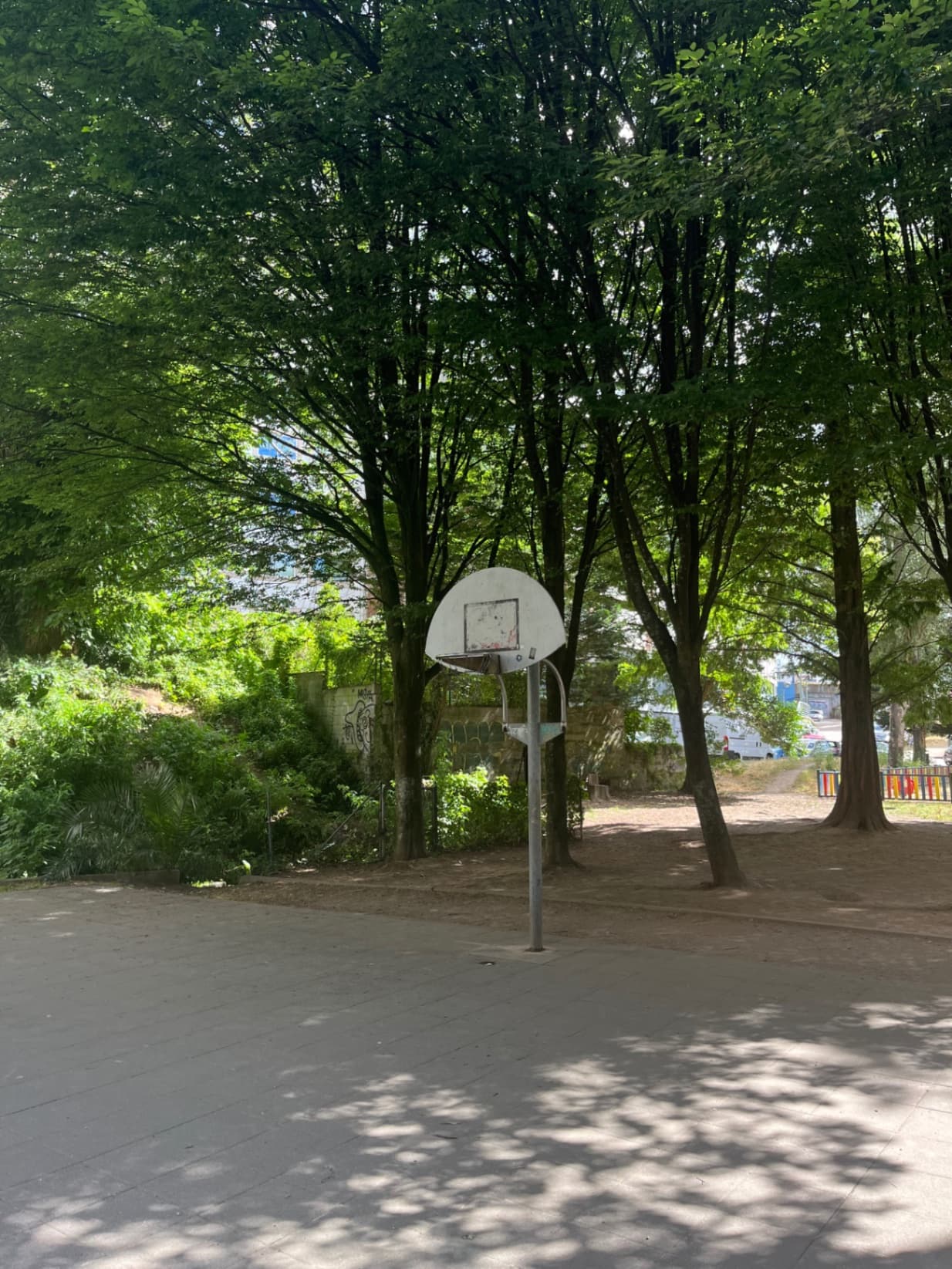 Foto principal de Cancha Parque Seara - Cancha de baloncesto en Rúa Arquitecto Pérez Bellas, Peniche, As Travesas, Vigo, Pontevedra, Galicia, 36211, España